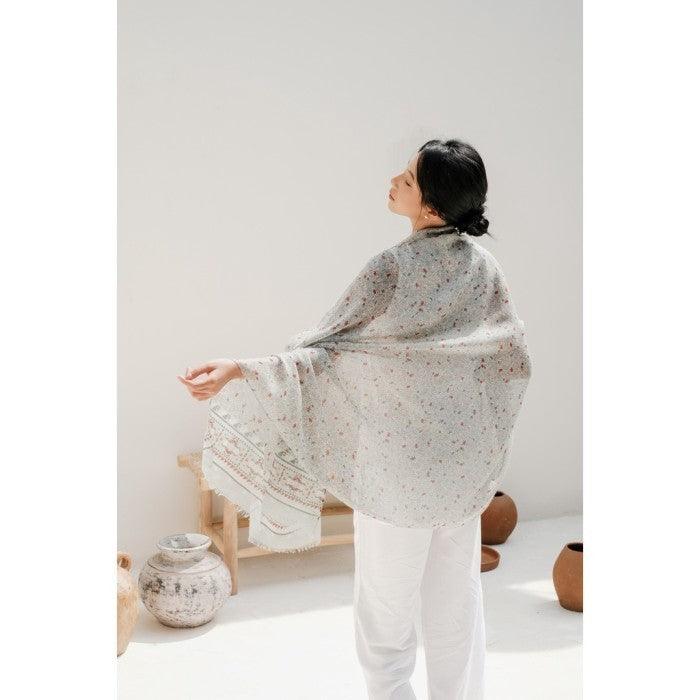 Ratna Shawl