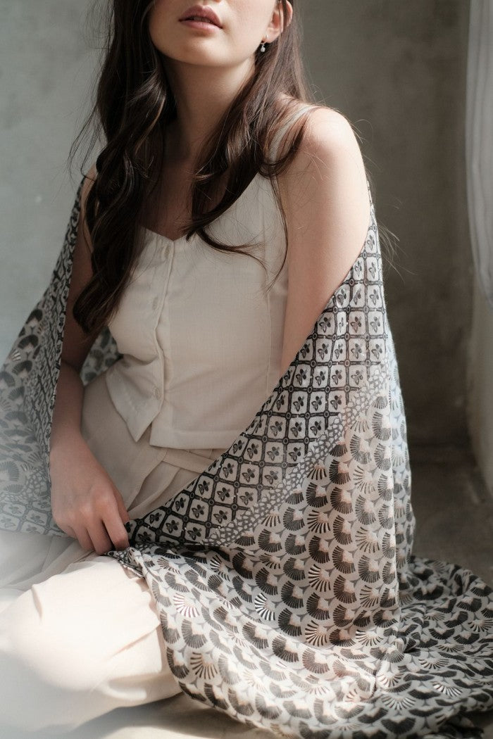 Pasha Black Shawl