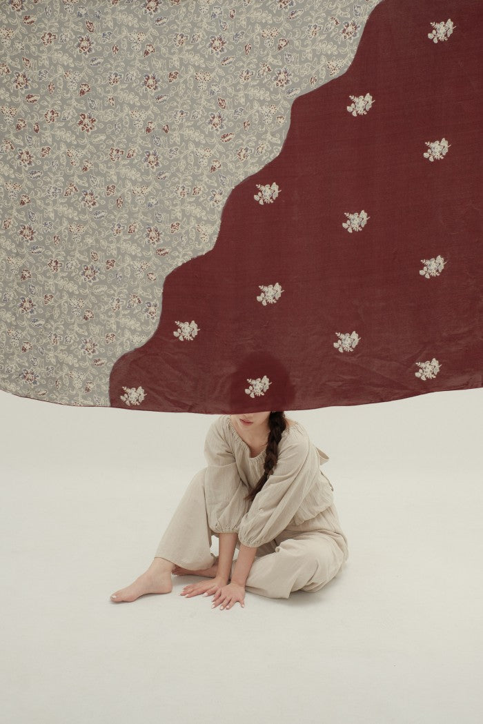 Selendang Sutra Batik Premium - Selaras Maroon Grey