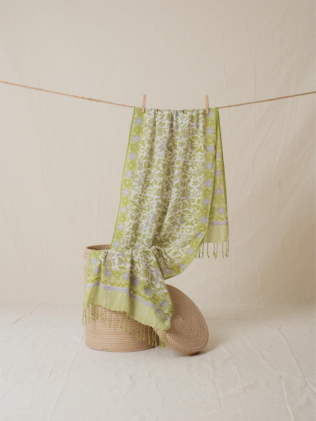 Scarf Batik 50 - Rimbun Alas - Light Green | DNi