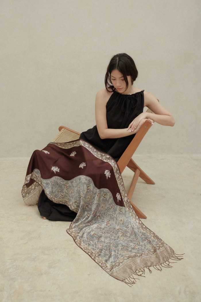 Syal Sutra Batik Premium - Selaras Brown Grey