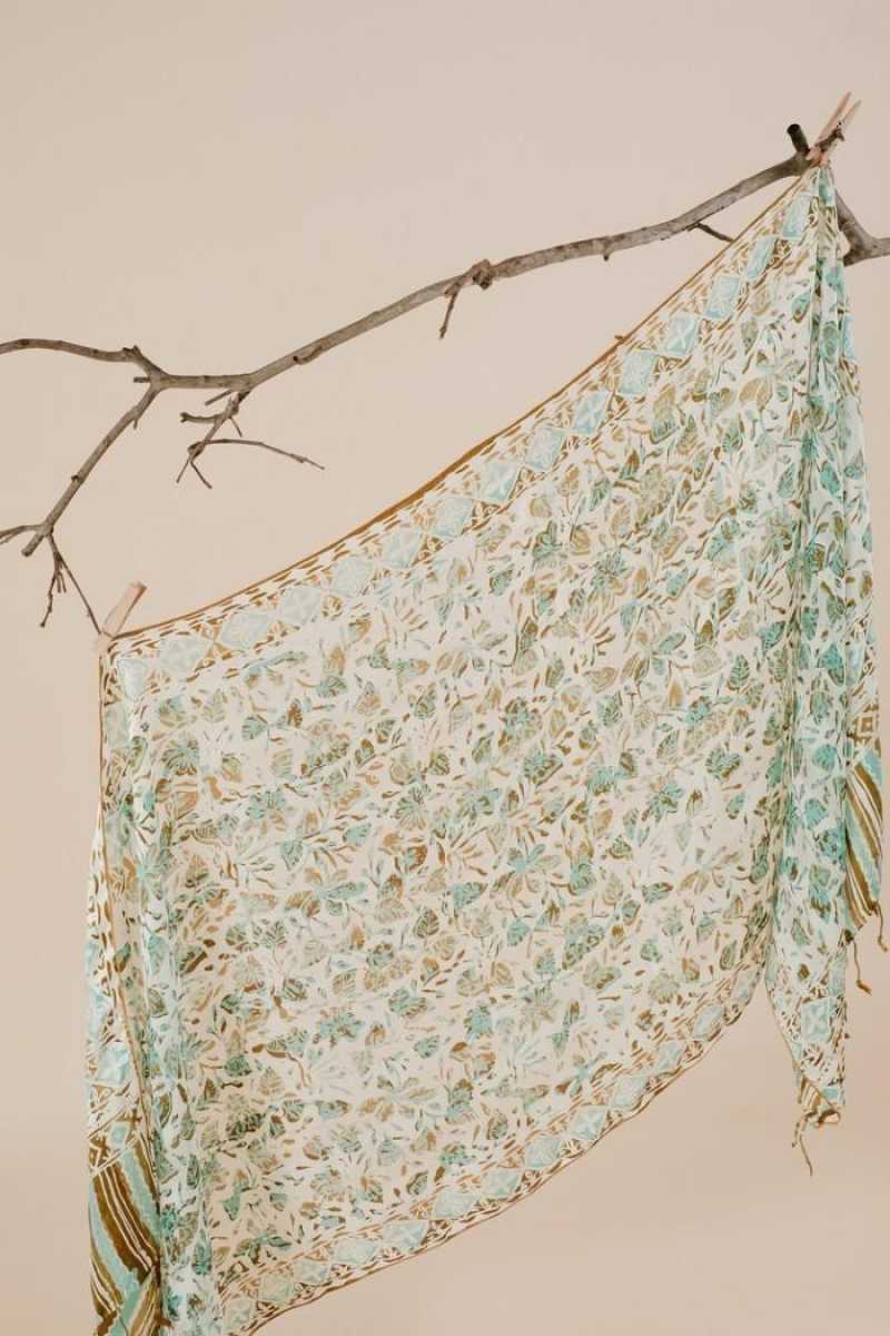 Syal Batik Sutra Green 01