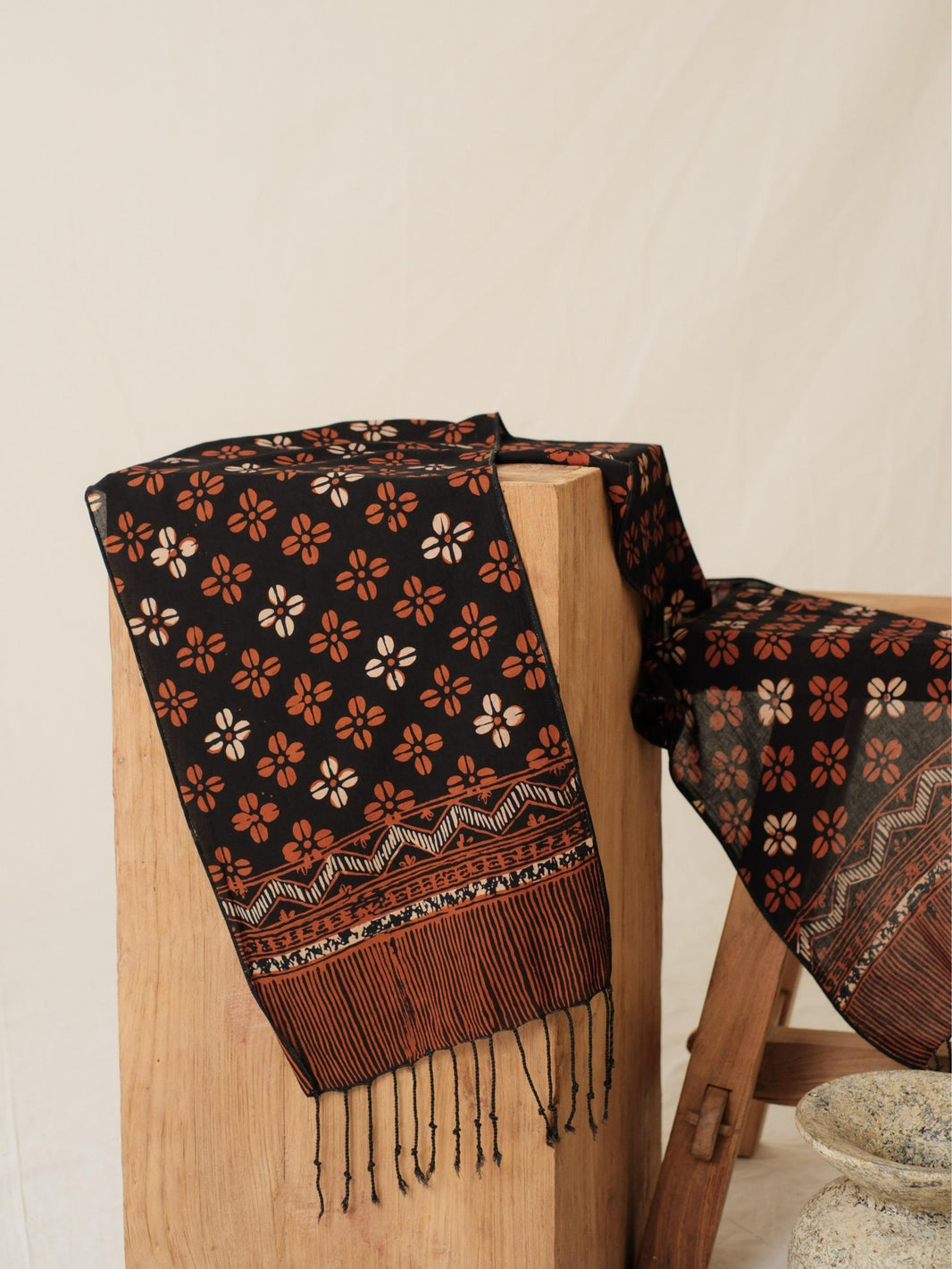 Scarf Batik Kopi Kawung - Sogan | DNF