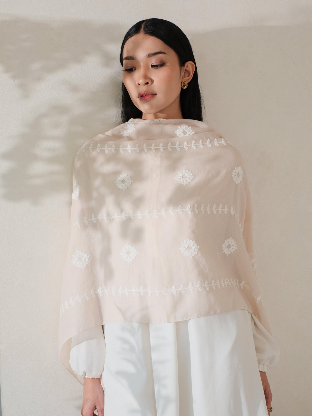 Noor in Cream Shawl - Selendang Batik