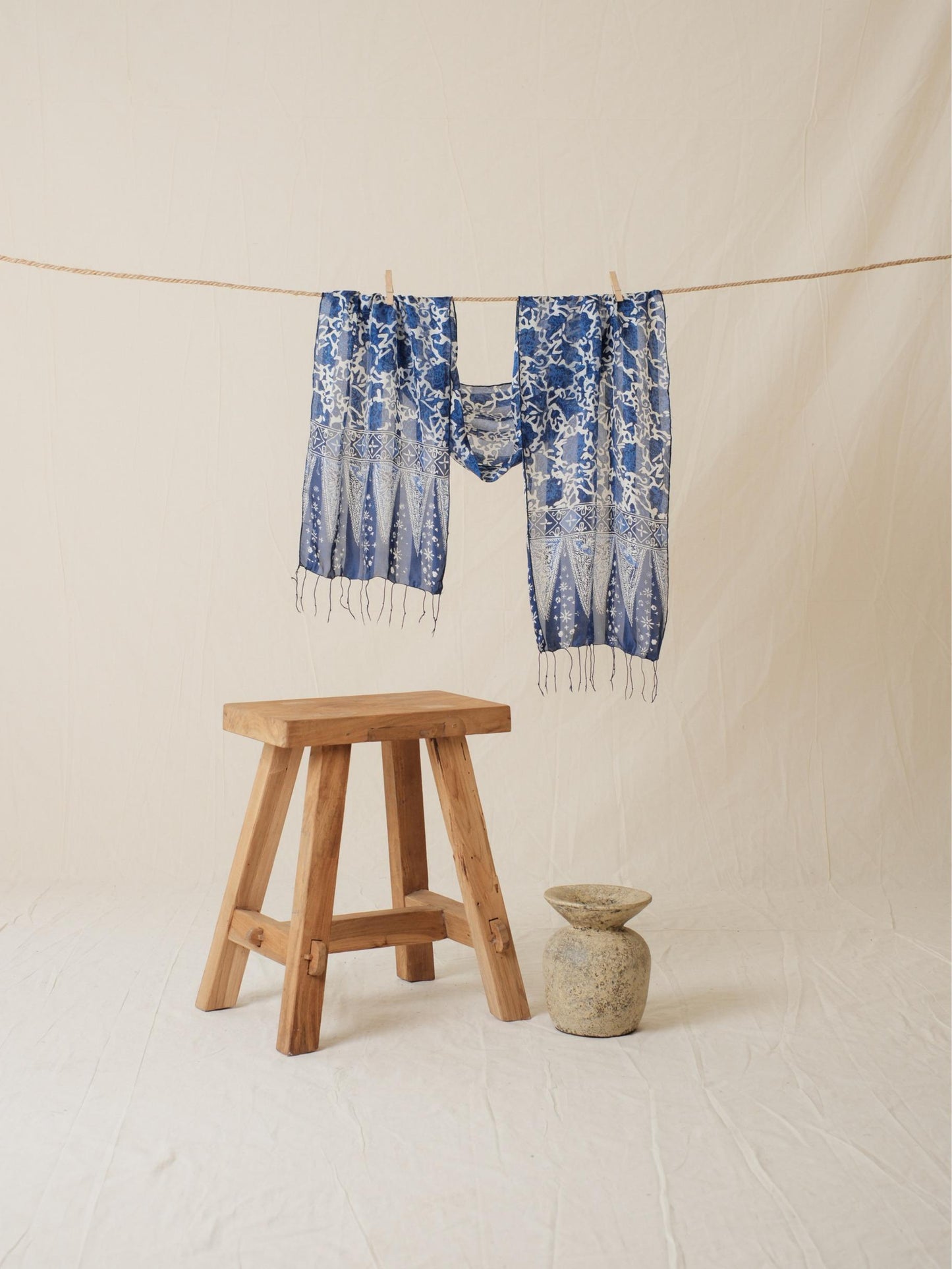 Syal Batik Sutra - Semilir - Blue - 35