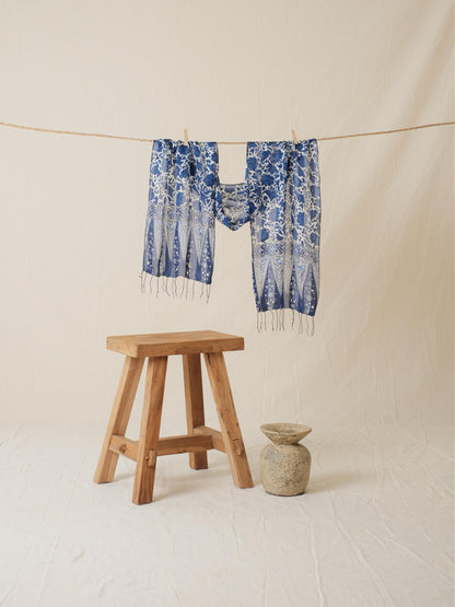 Syal Batik Sutra - Semilir - Blue - 35