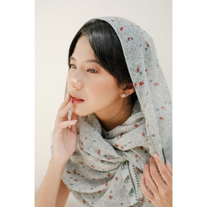 Ratna Shawl