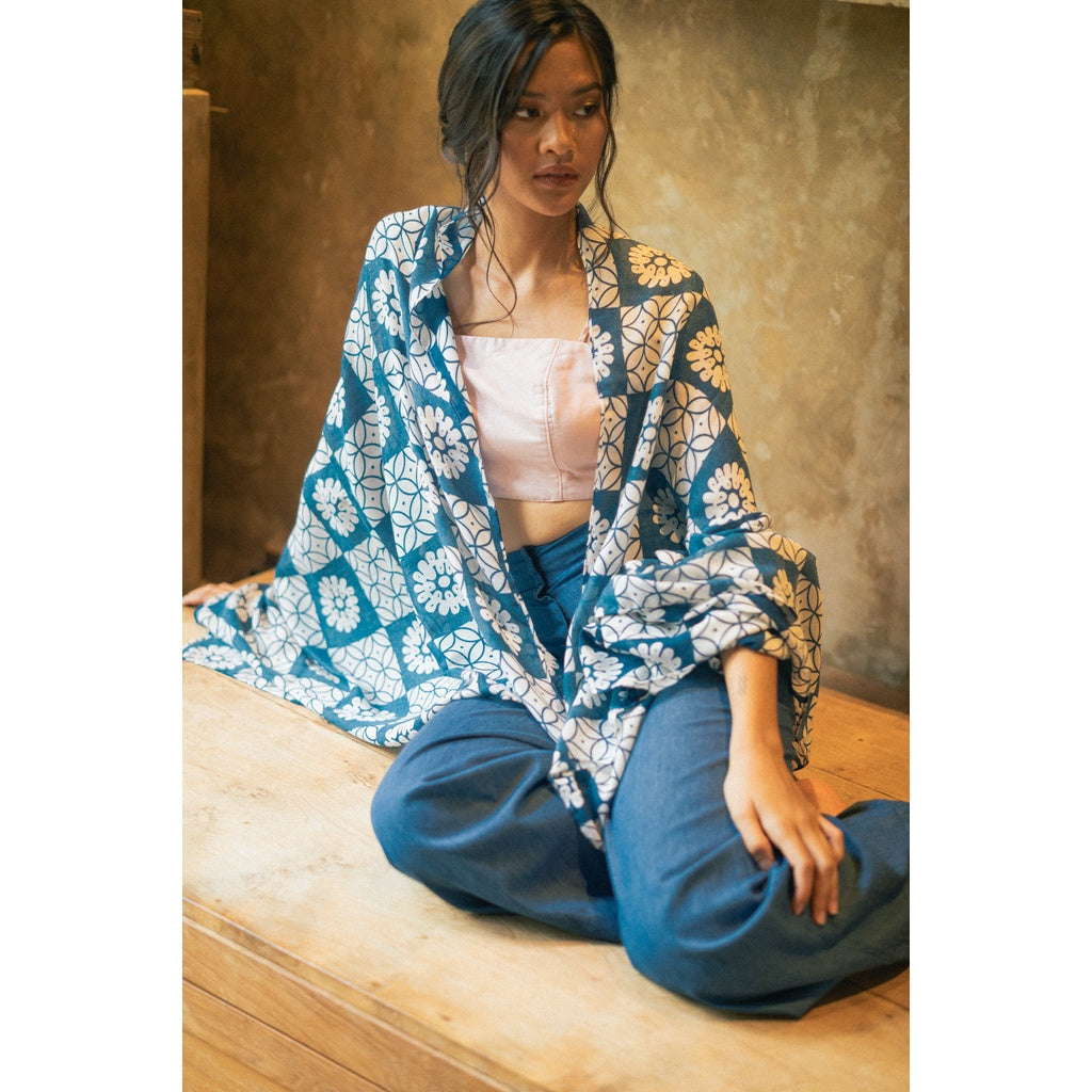 (DEFECT SALE) - Lara Shawl