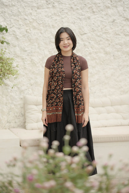 Scarf Batik Melati Tangkai - Sogan | DNF
