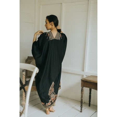 Amira Kaftan Dress Batik 08