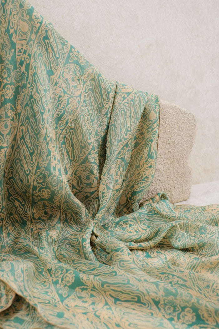 Selendang Sutra Batik - Parang Bunga Kombi in Green - 90