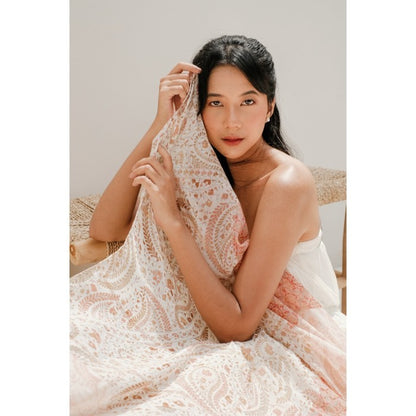 Maharani in Pink Shawl