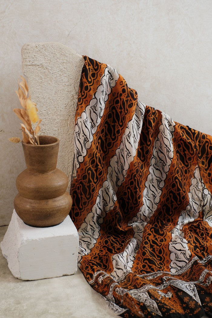 Syal Batik Sutra Parang Rusak - Brown - 45