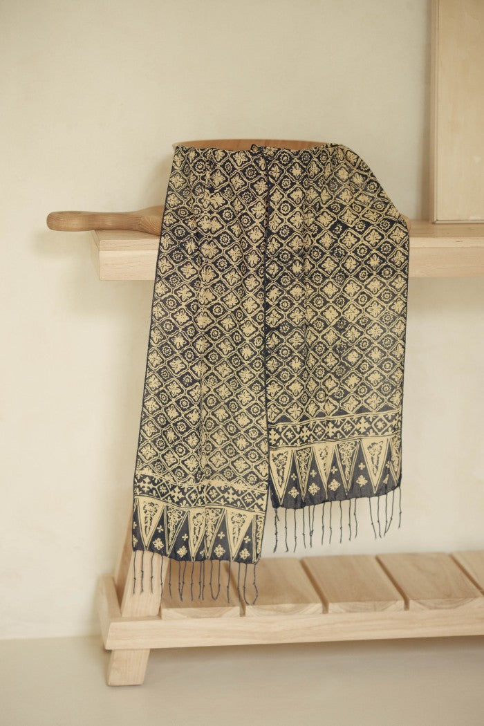 Scarf Batik Songket - Black | DNE