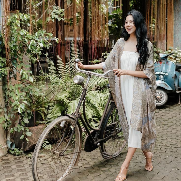 Kirana Outer 60 / Kaftan Batik