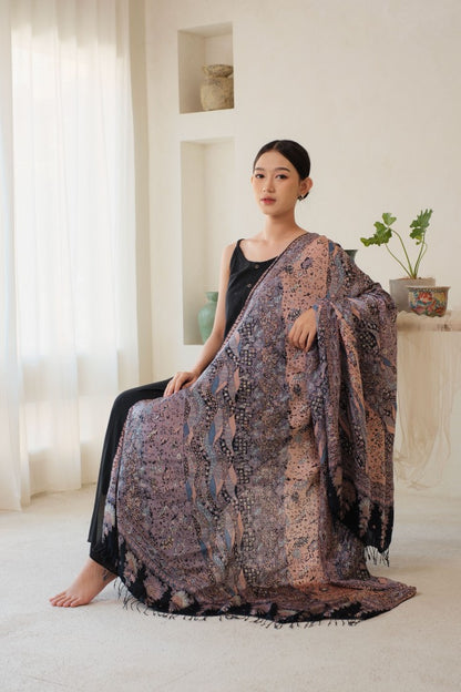 Selendang Sutra Batik Tulis - Alam Merak