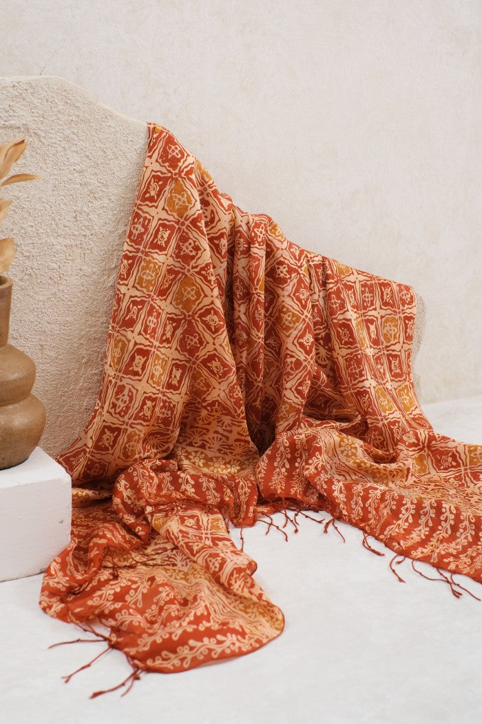 Selendang Sutra Batik - Kotak in Orange  - 90