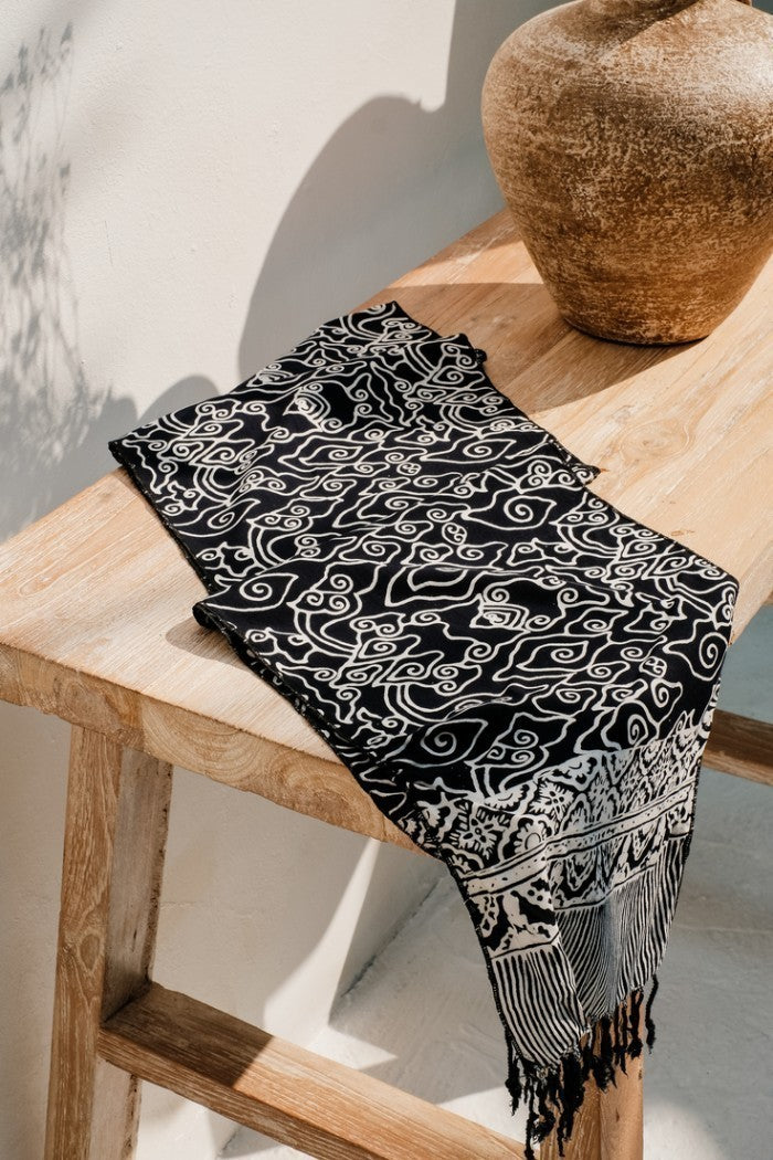 Scarf Batik TCE Mega Mendung Black