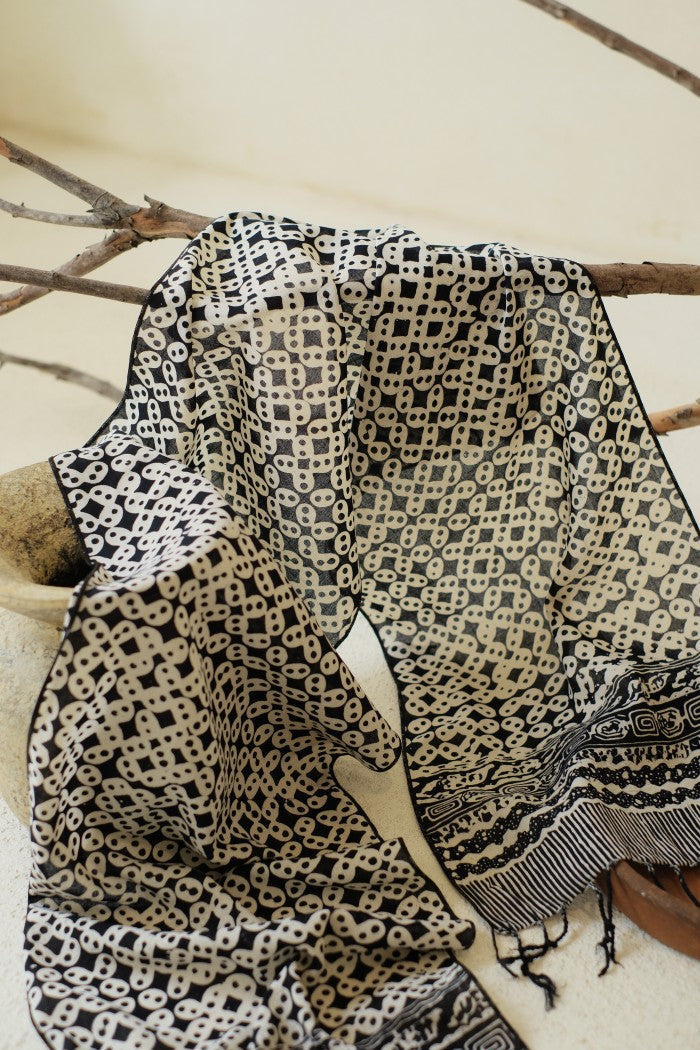 Scarf Batik TCE Kawung Sen Black