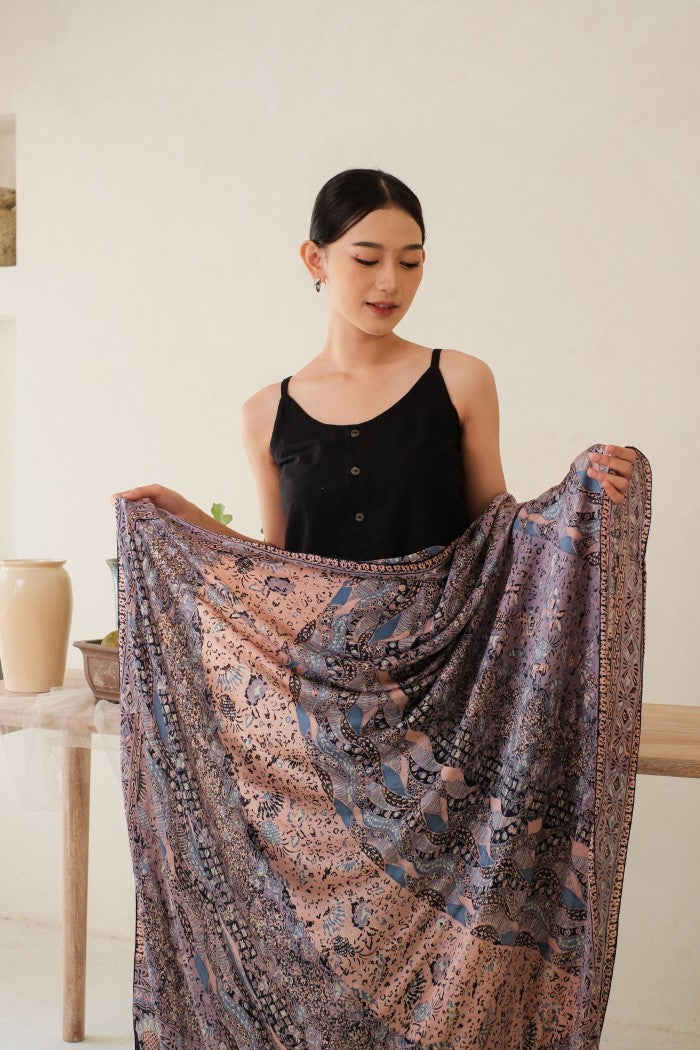 Selendang Sutra Batik Tulis - Alam Merak