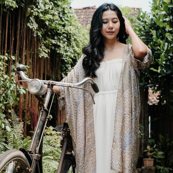 Kirana Outer 60 / Kaftan Batik