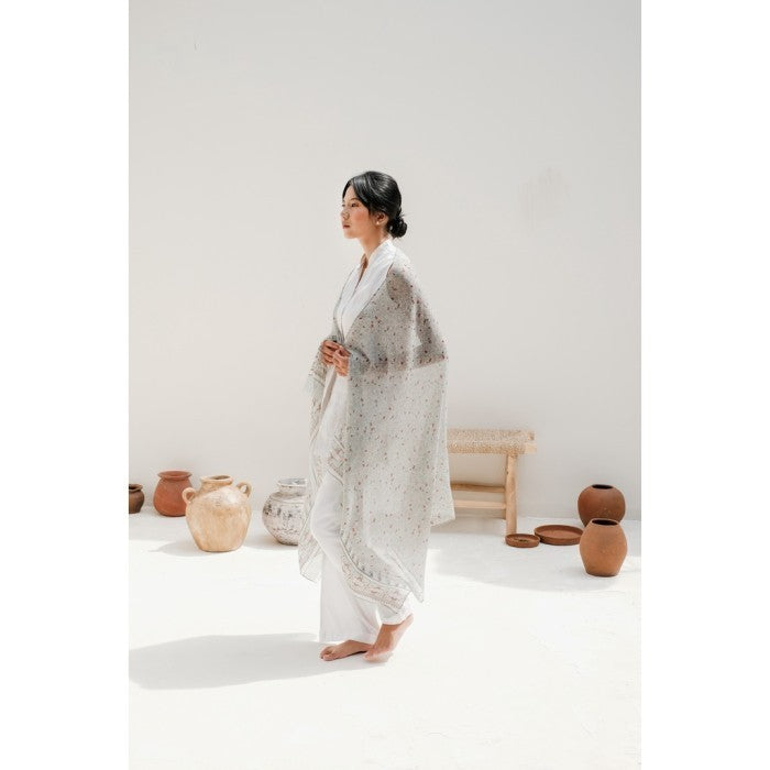 Ratna Shawl