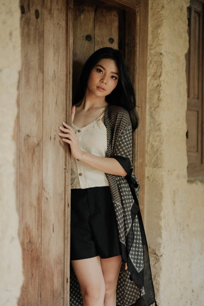 Kahiyang Black Outer