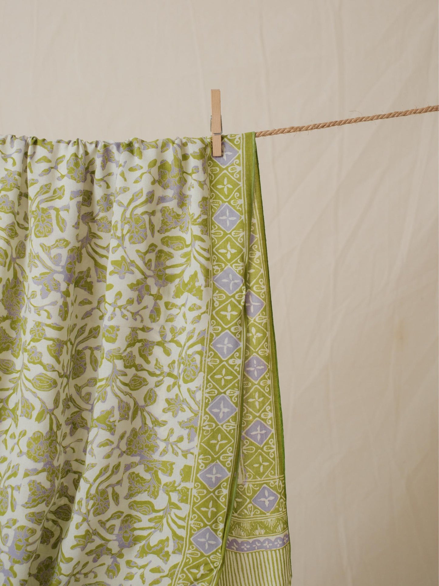 Scarf Batik 50 - Rimbun Alas - Light Green | DNi