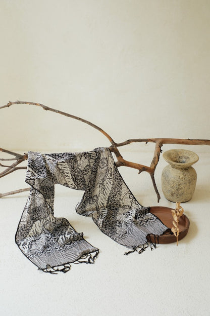 Scarf Batik TCE Parang Bunga Black