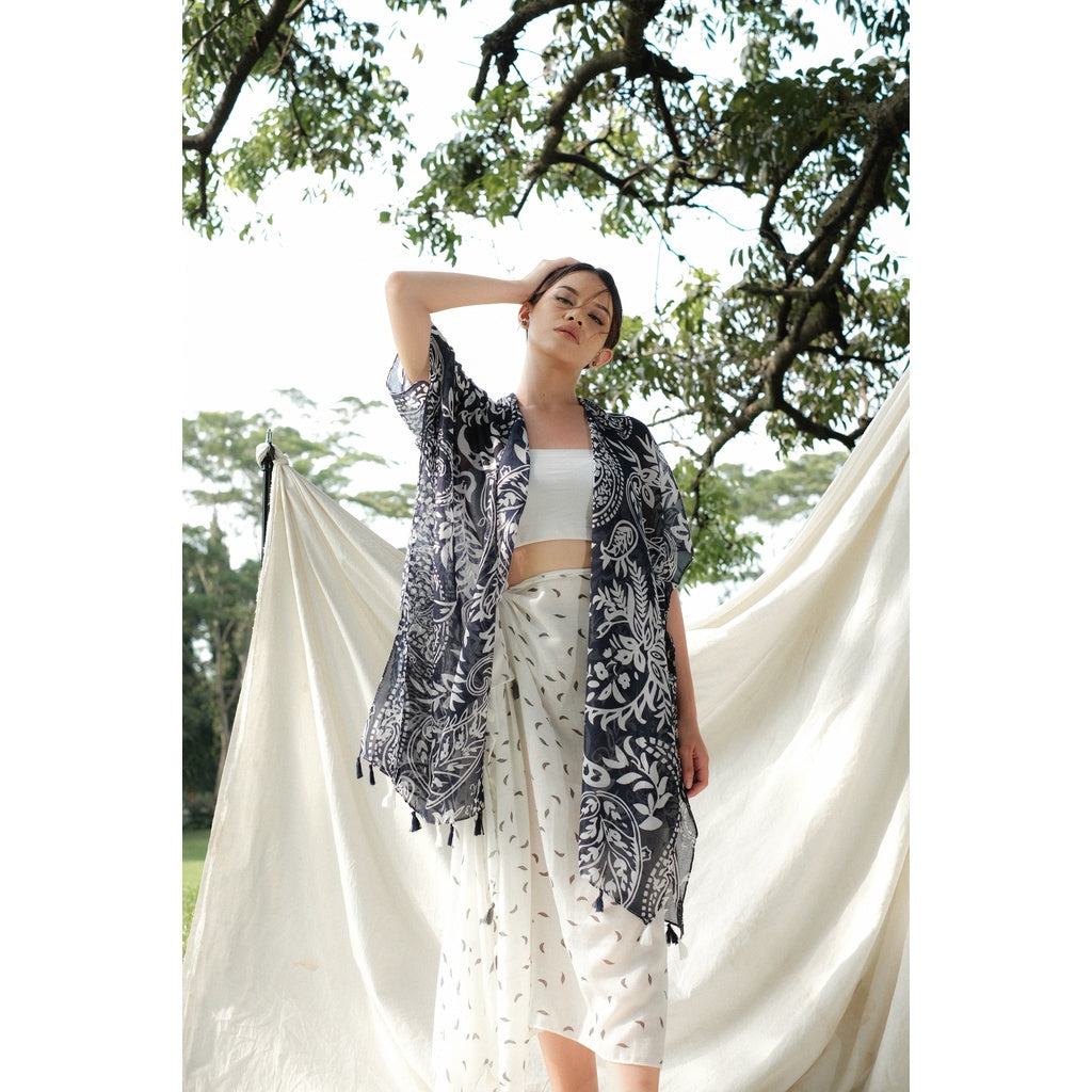 (DEFECT SALE) Sundari Blue Outer
