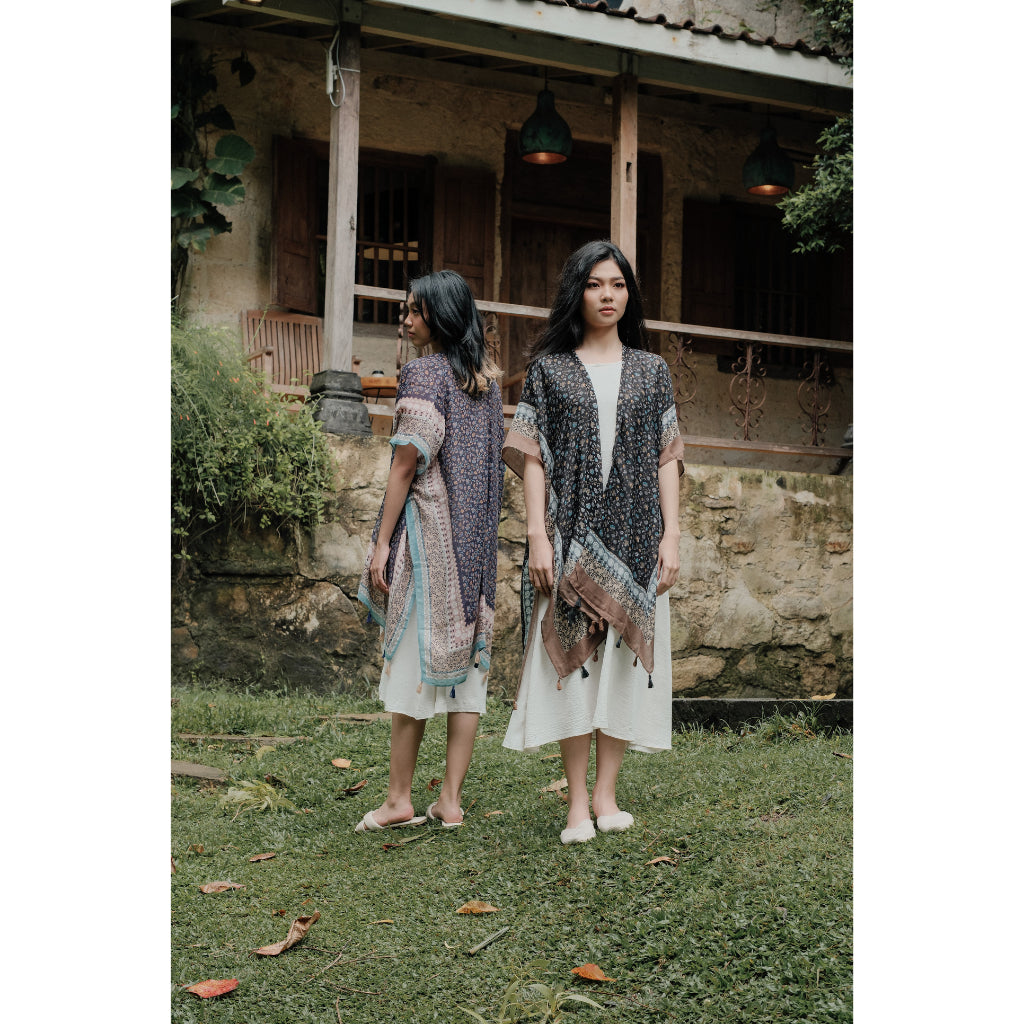 (DEFECT SALE) Jayanti Black Outer
