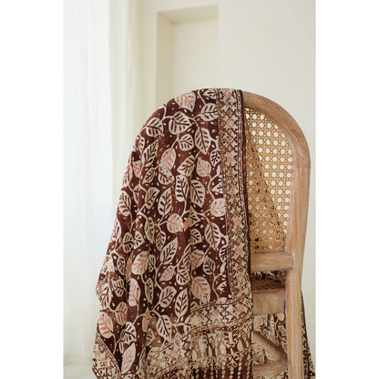 Syal Batik Sutra Calathea in Brown - 55