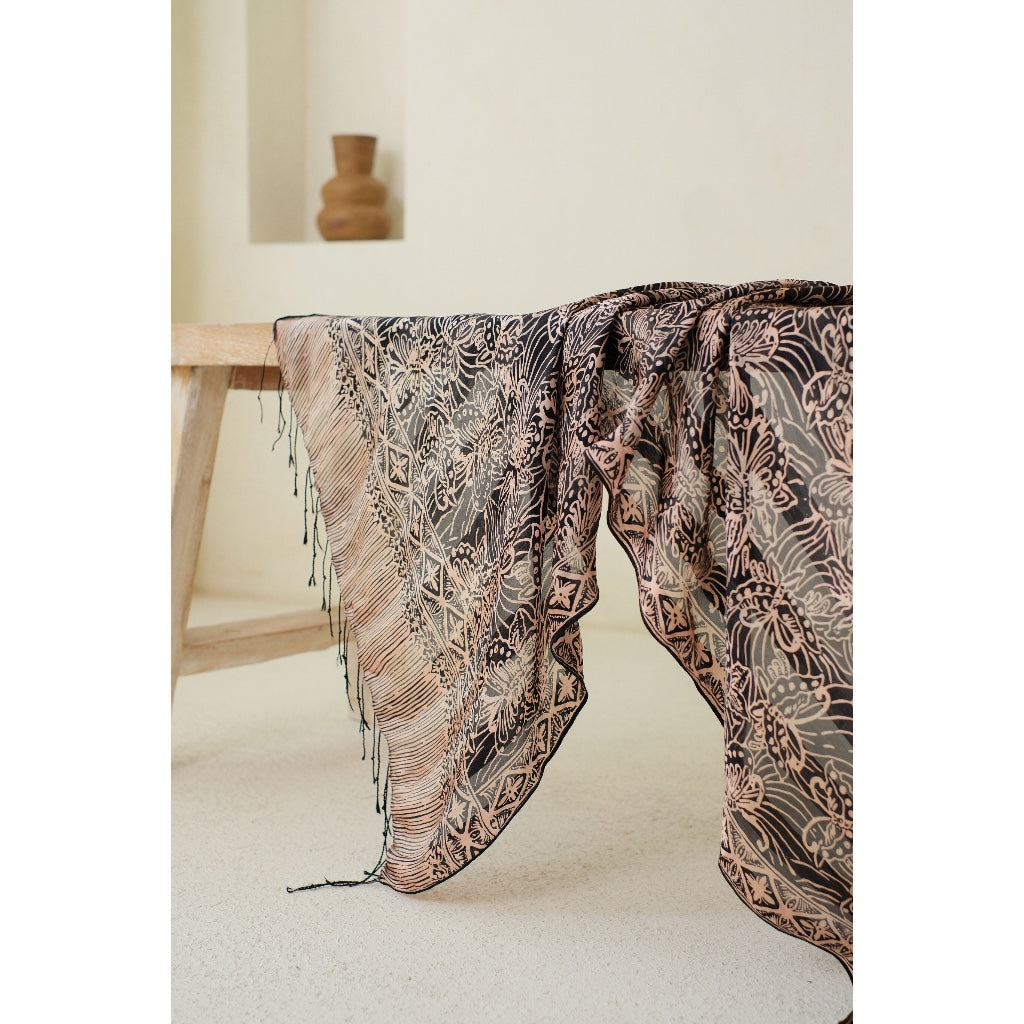 Syal Batik Sutra Kupu in Black - 55
