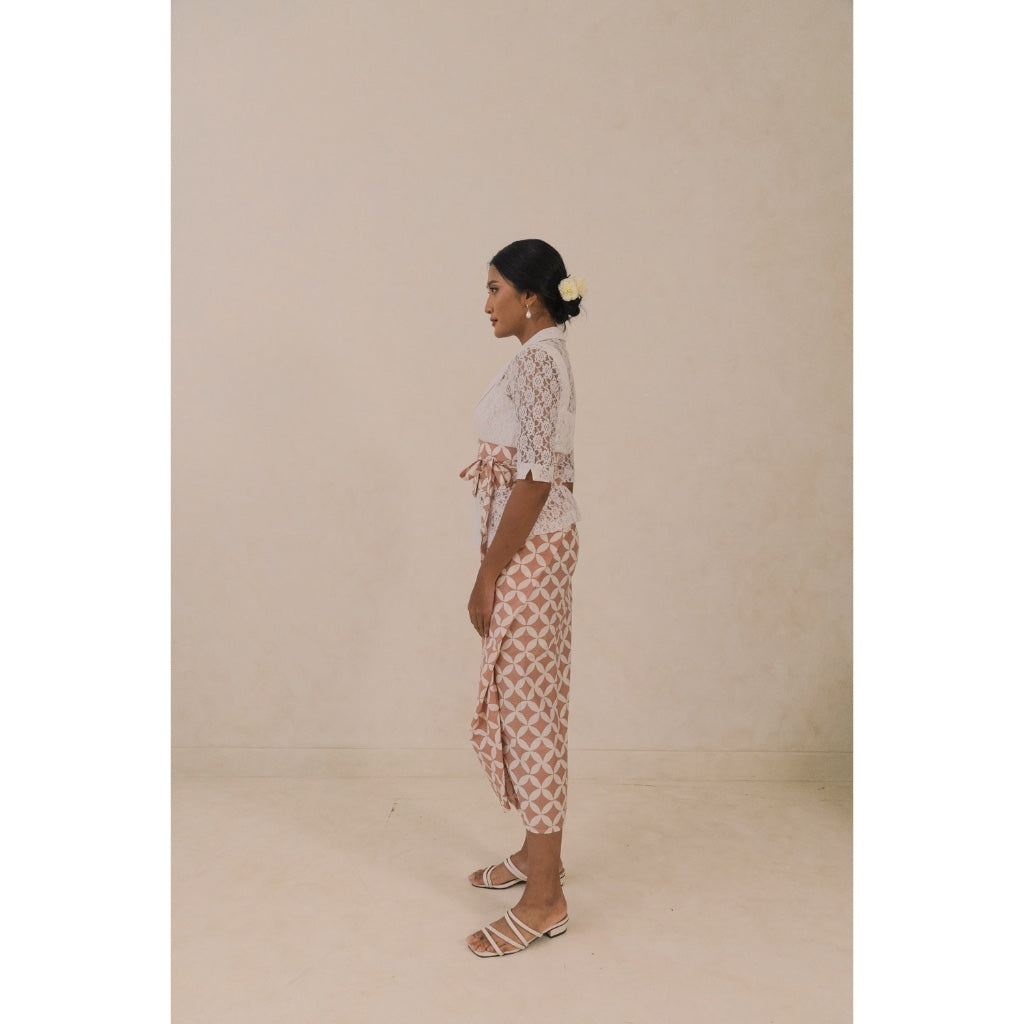 Kana in Cream - Obi Belt Batik