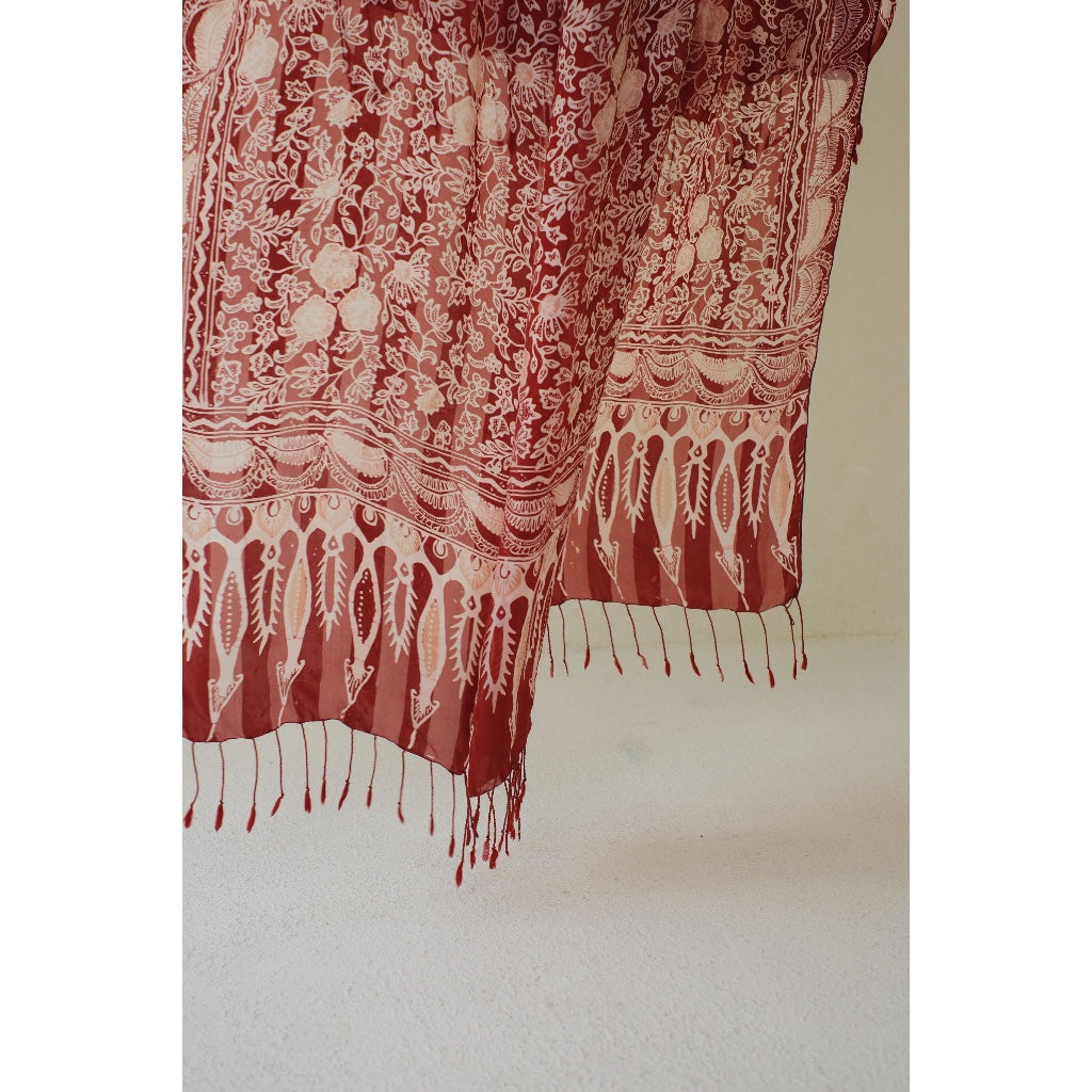 Selendang Sutra Batik Mandevilla in Red