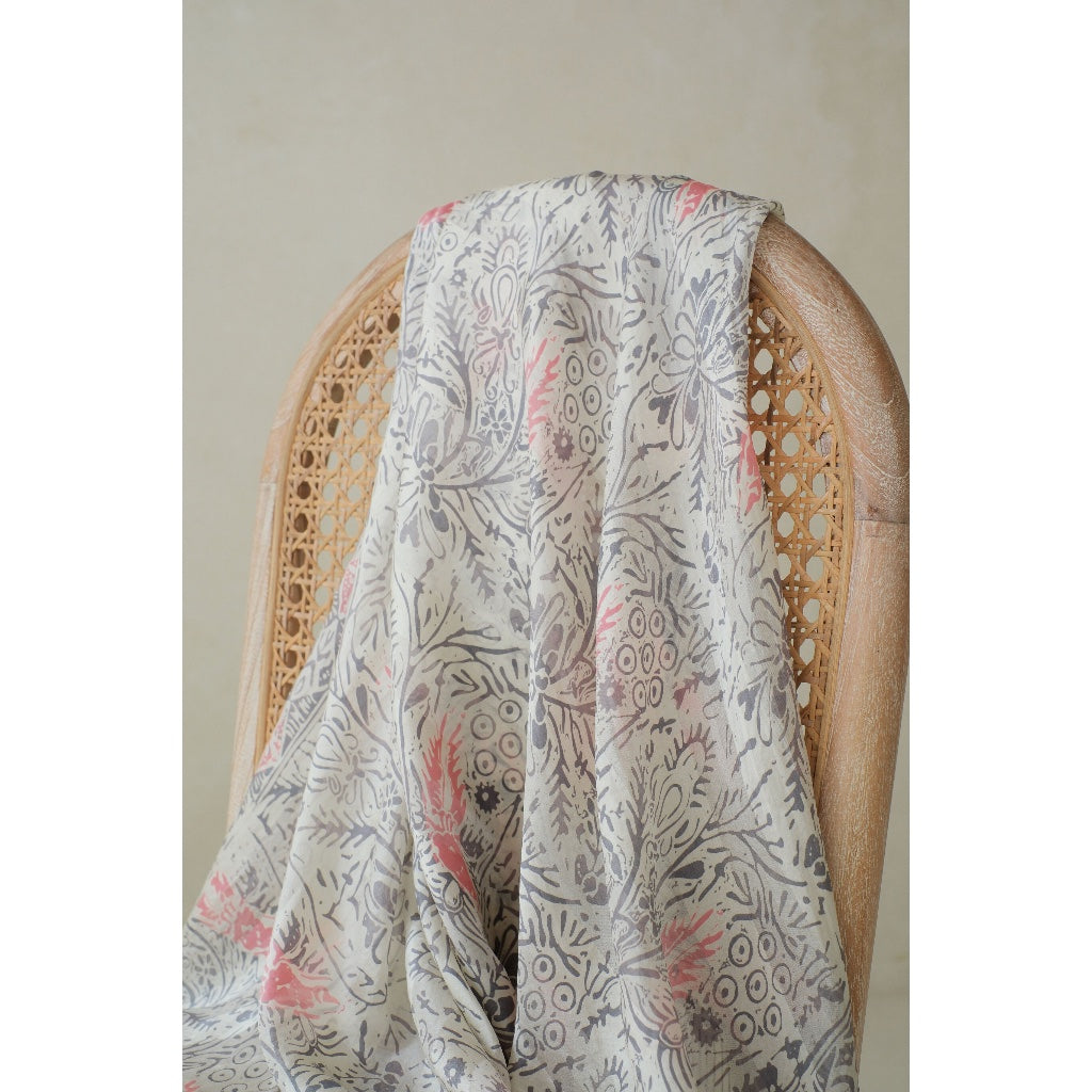 Syal Batik Sutra Karang in Grey - 55
