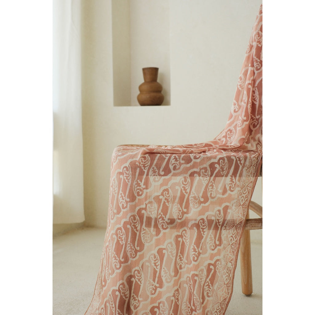 Syal Batik Sutra Mega Mendung in Cream - 55