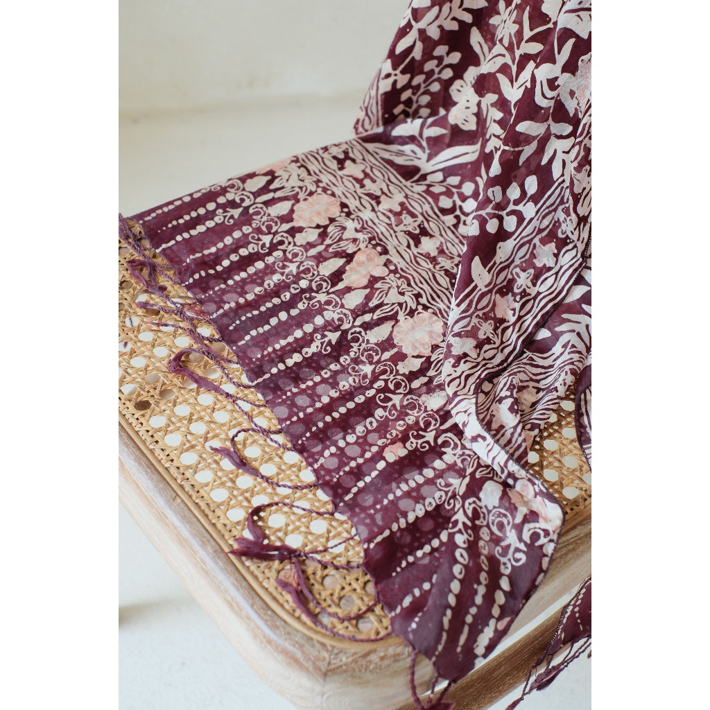 Syal Batik Sutra Rambat Dolar in Maroon - 55