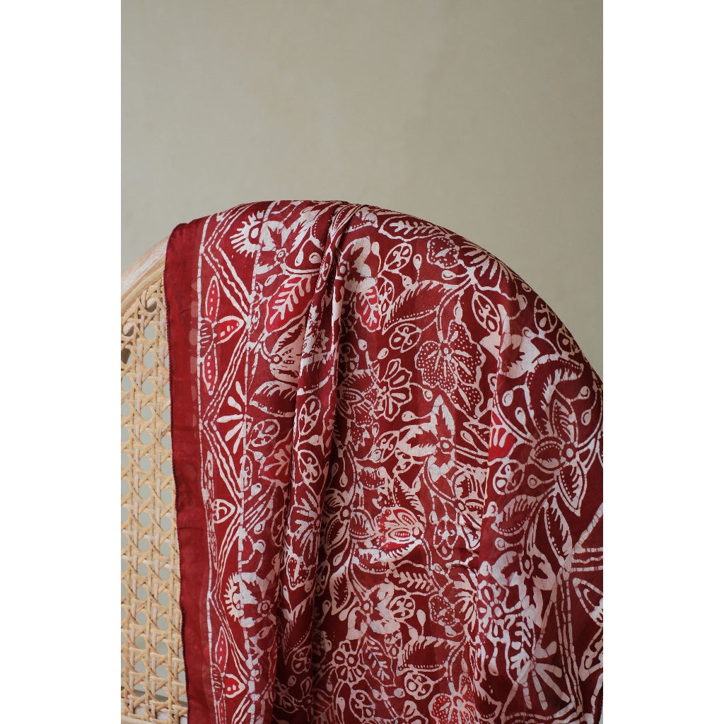 Syal Batik Sutra Peacock in Red - 55