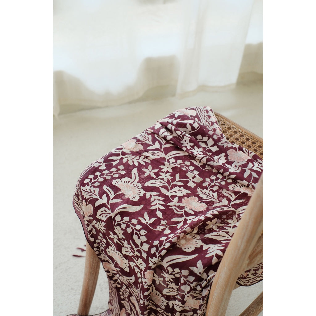 Syal Batik Sutra Rambat Dolar in Maroon - 55