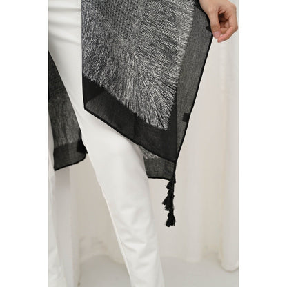 Juri Outer in Black