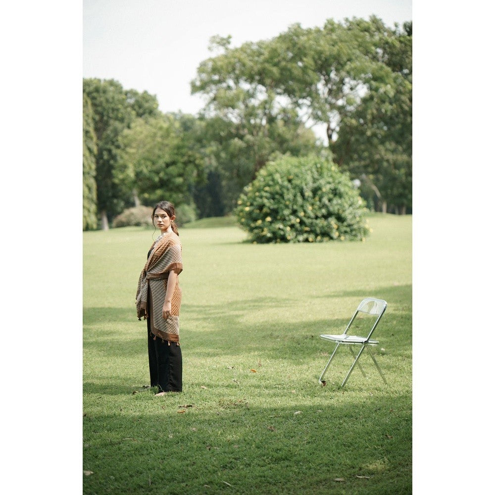 (DEFECT SALE) - Kahiyang Brown Outer