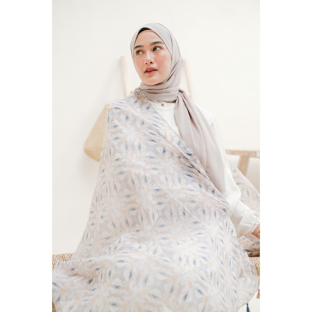 Tyas Shawl