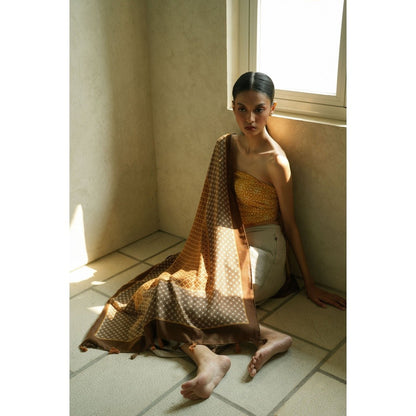 Kahiyang Brown Shawl / Selendang Batik
