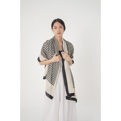 Muthia in White Shawl