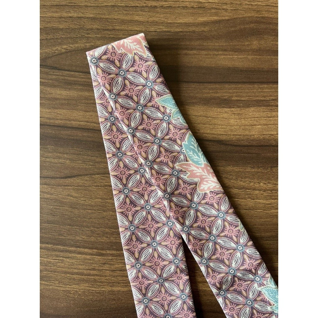 Anisa in Pink - Twili Pita Syal