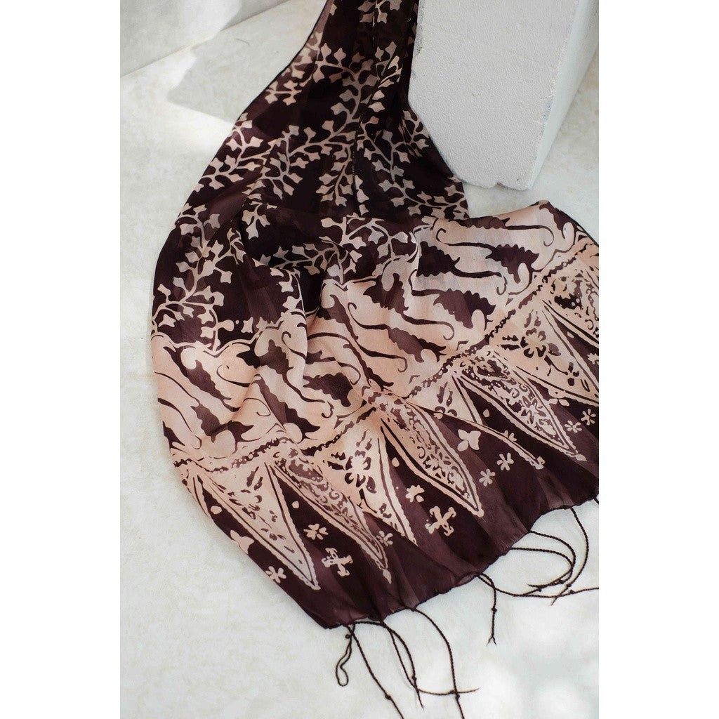 Syal Batik Sutra Daun Bintang - Black - 45