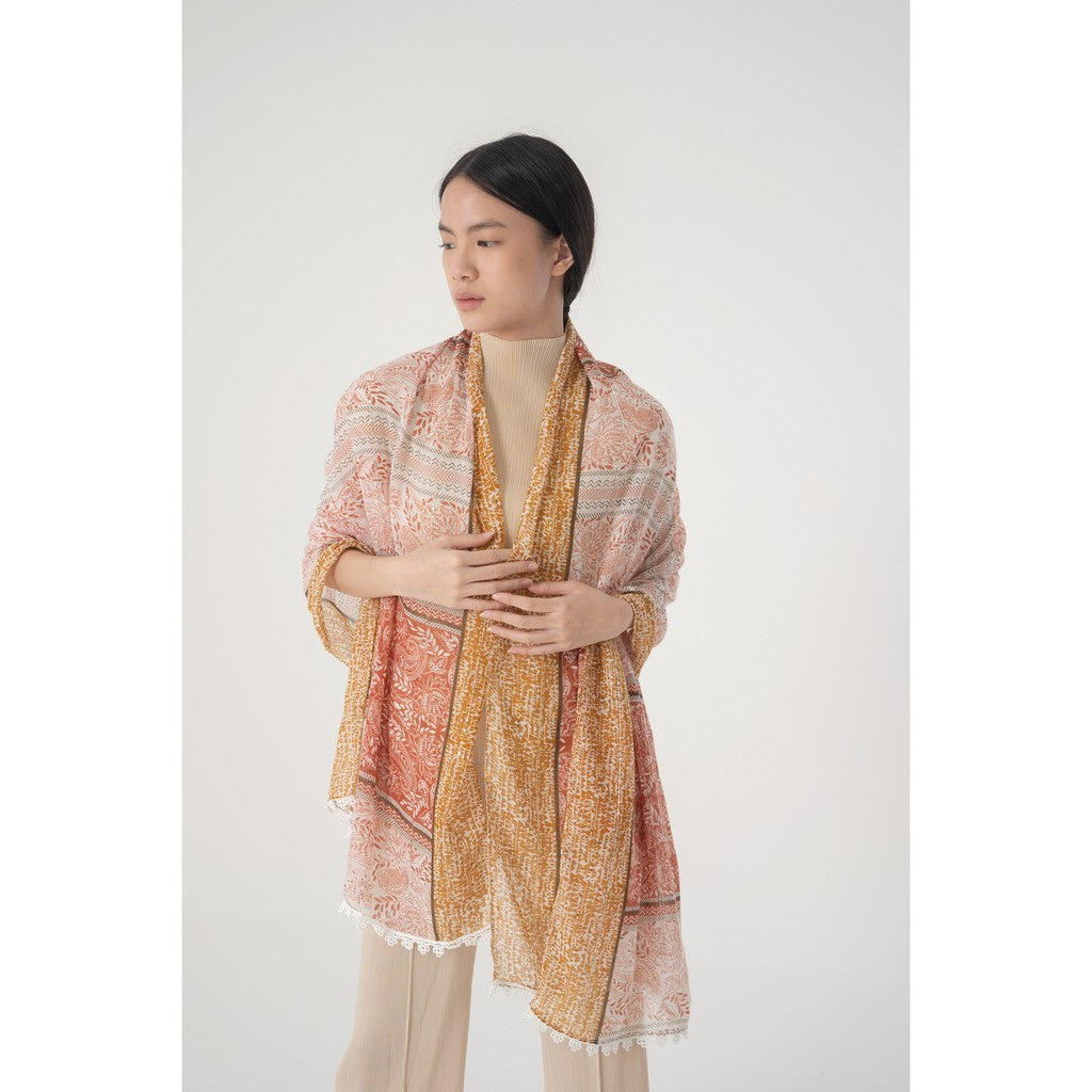 Niki Shawl