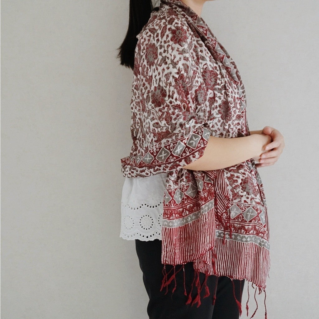 Selendang Sutra Salur Batik 80×180 Putih Ungu 02/Syal/Scarf/Pashmina