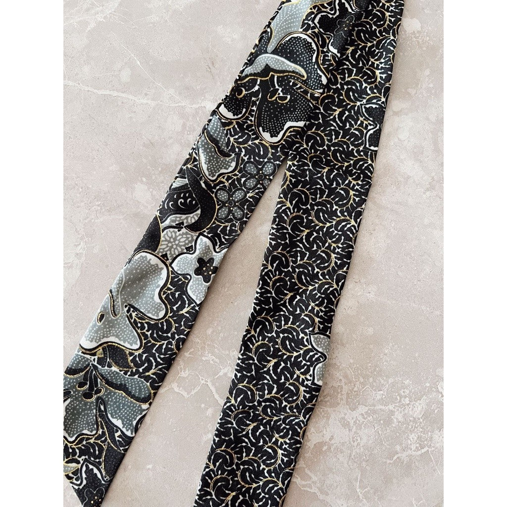 Kora in Black - Twili Pita Syal